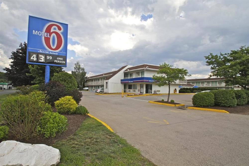 Motel 6-Windsor Locks, CT - Hartford Exterior foto